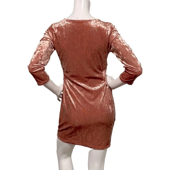 Everly NWT Coral Crushed Velvet Side Cutout Dress - Picture 5 of 7